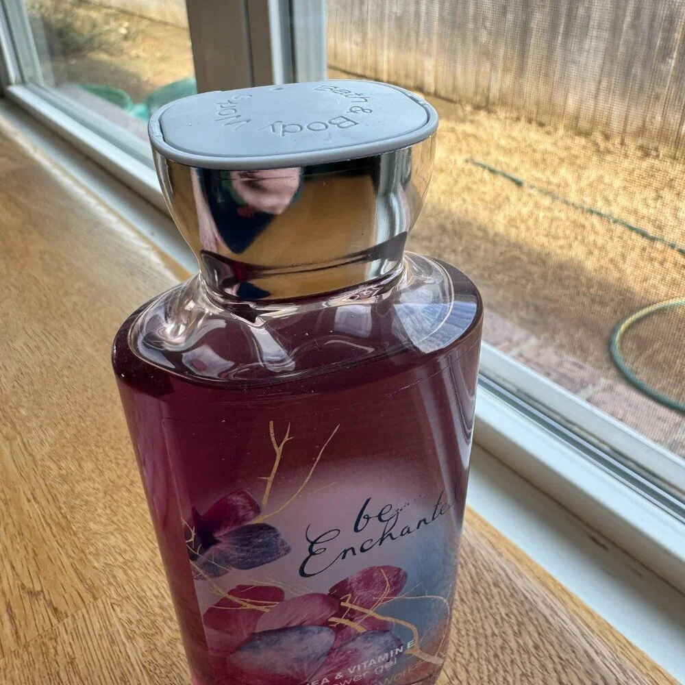 Bath & Body Works Be Enchanted Shower Gel